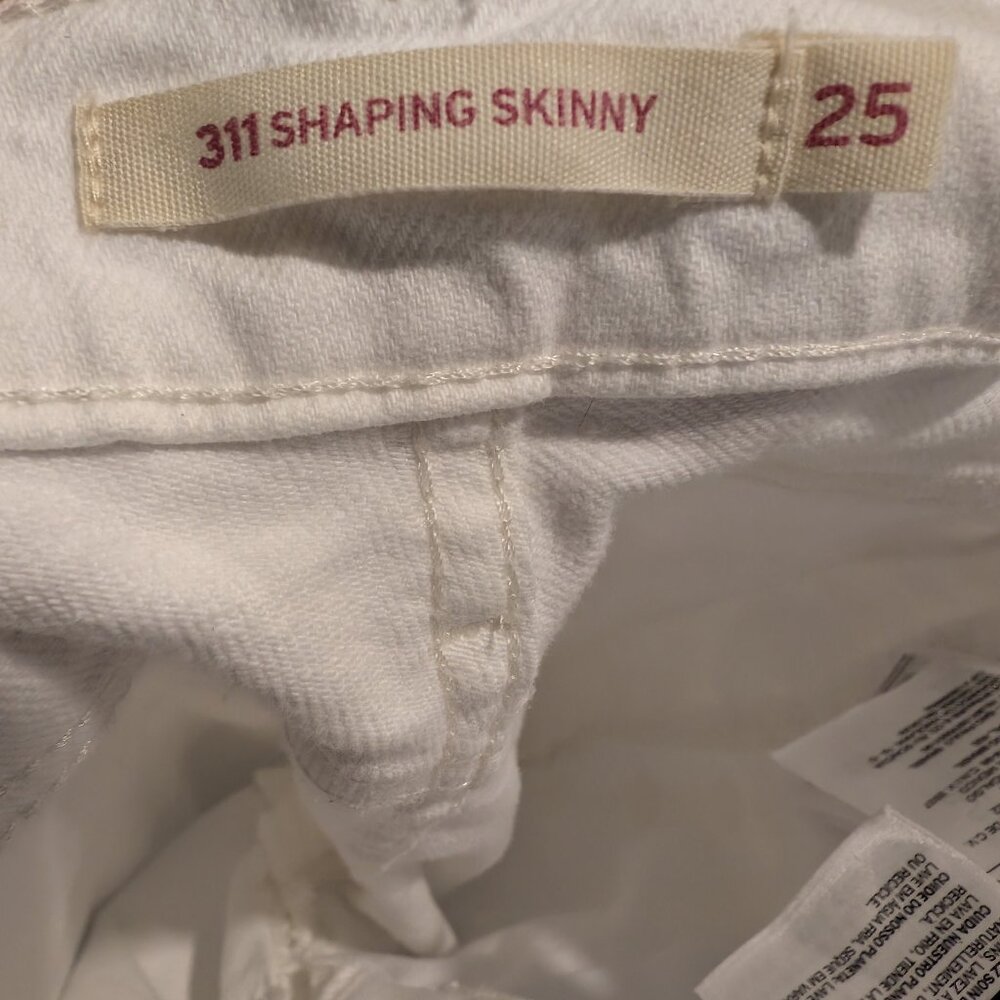 Levis White 311 Shaping Skinny Jeans with Floral Stich Design - Picture 5 of 5